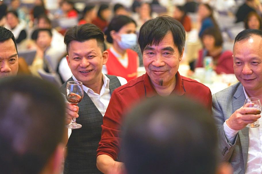 拓路前行·領(lǐng)跑未來 | 集團2023年度總結(jié)會暨2024迎新晚會圓滿結(jié)束！(圖32)